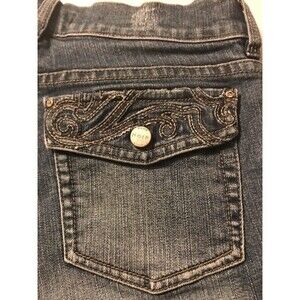 White House Black Market Women's Jeans Noir Distressed Capri Size 00 X 28